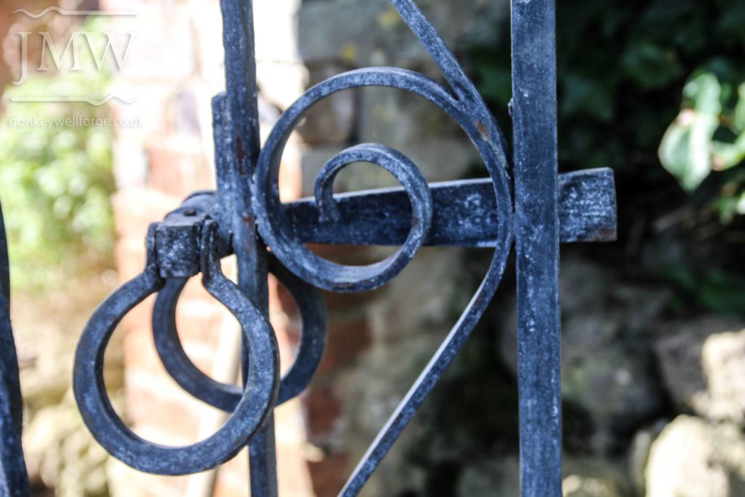 bespokes-arch-gate-garden-iron-ornamental-decorative-blacksmith-latch-donkeywell-forge