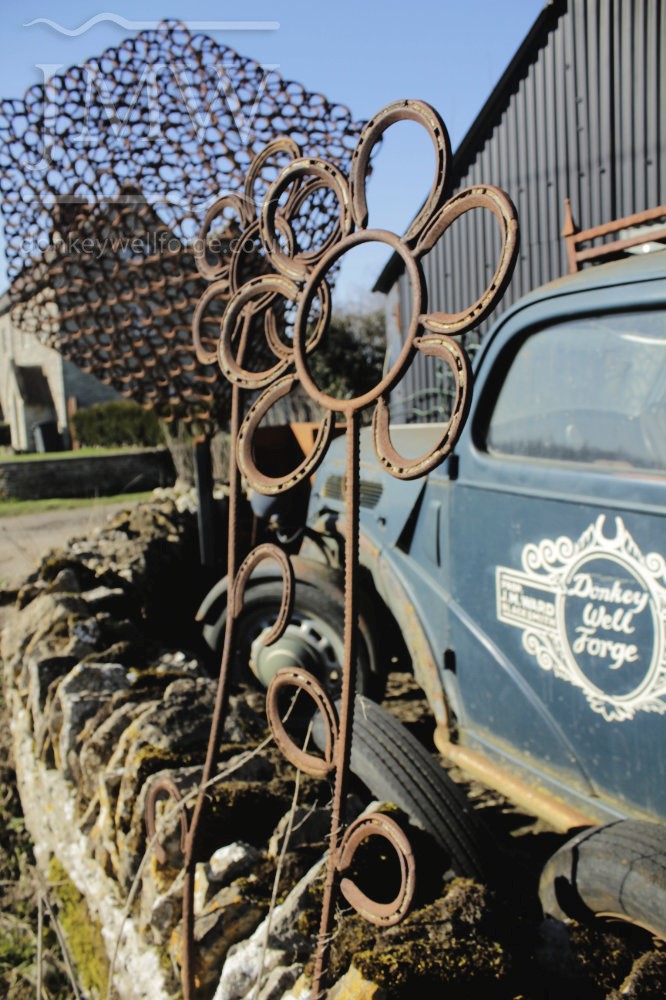 blacksmith-gloucestershire-iron-flowers-artwork-vintage-car