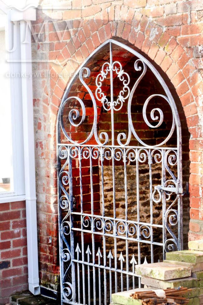 bespoke-arch-gate-garden-iron-ornamental-decorative-blacksmith-donkeywell-forge