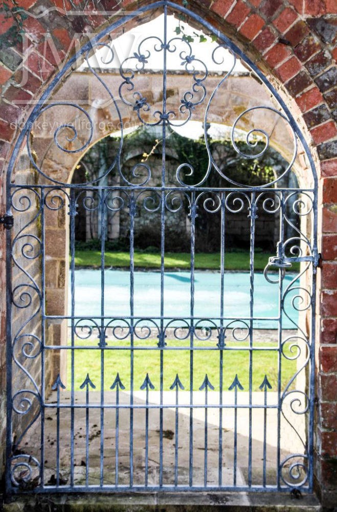 bespoke-arch-gate-garden-iron-ornamental-decorative-blacksmith