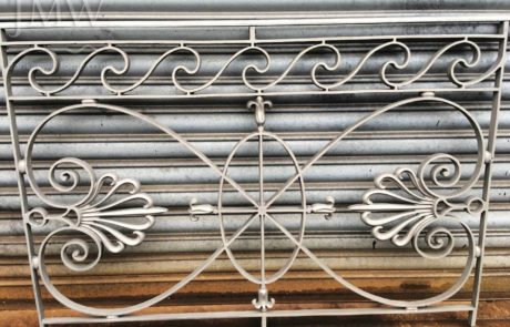 restoring-balcony-railings-iron-forge-blacksmith-cheltenham