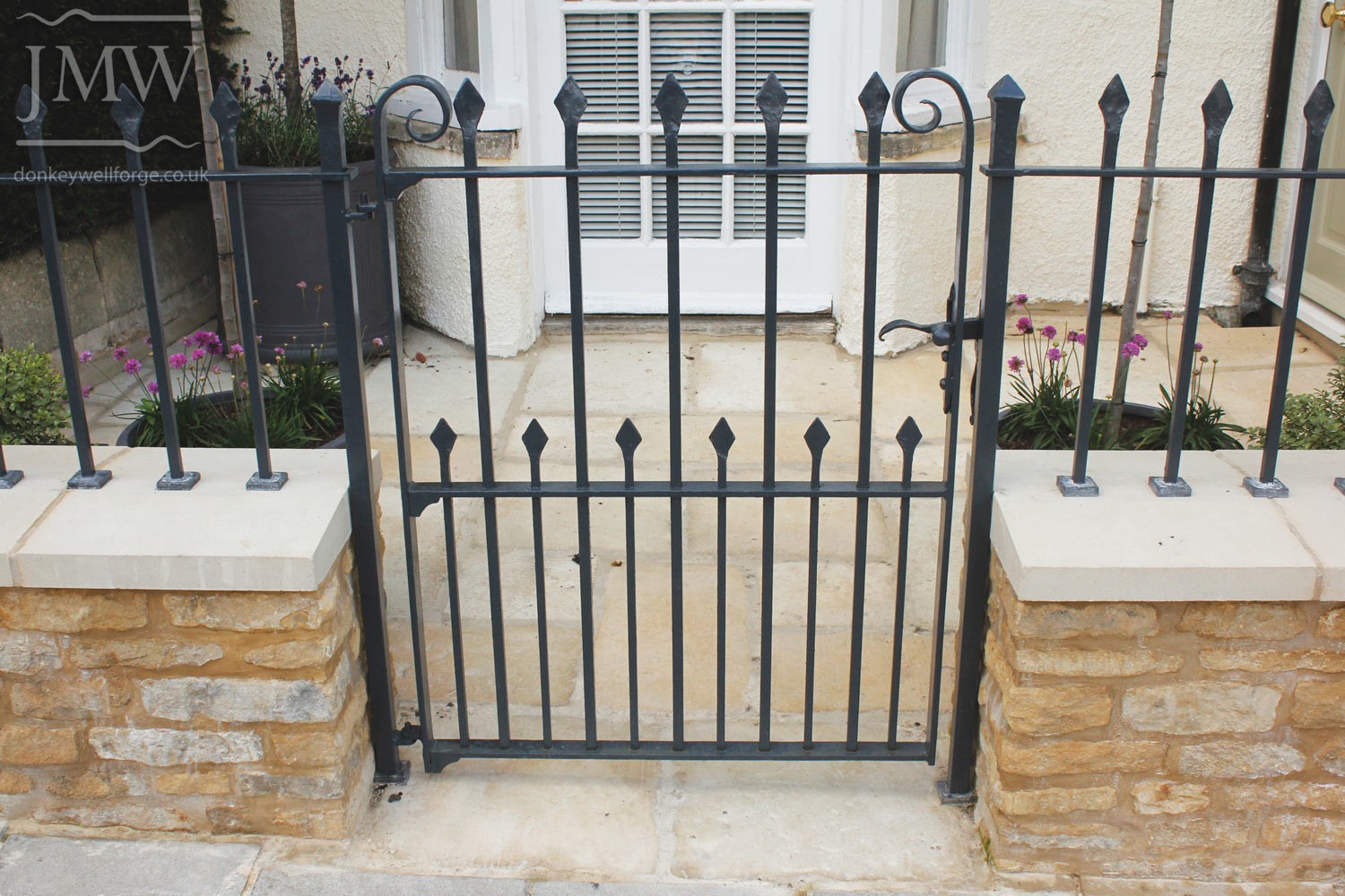 forged-ironwork-railings-gate-lead