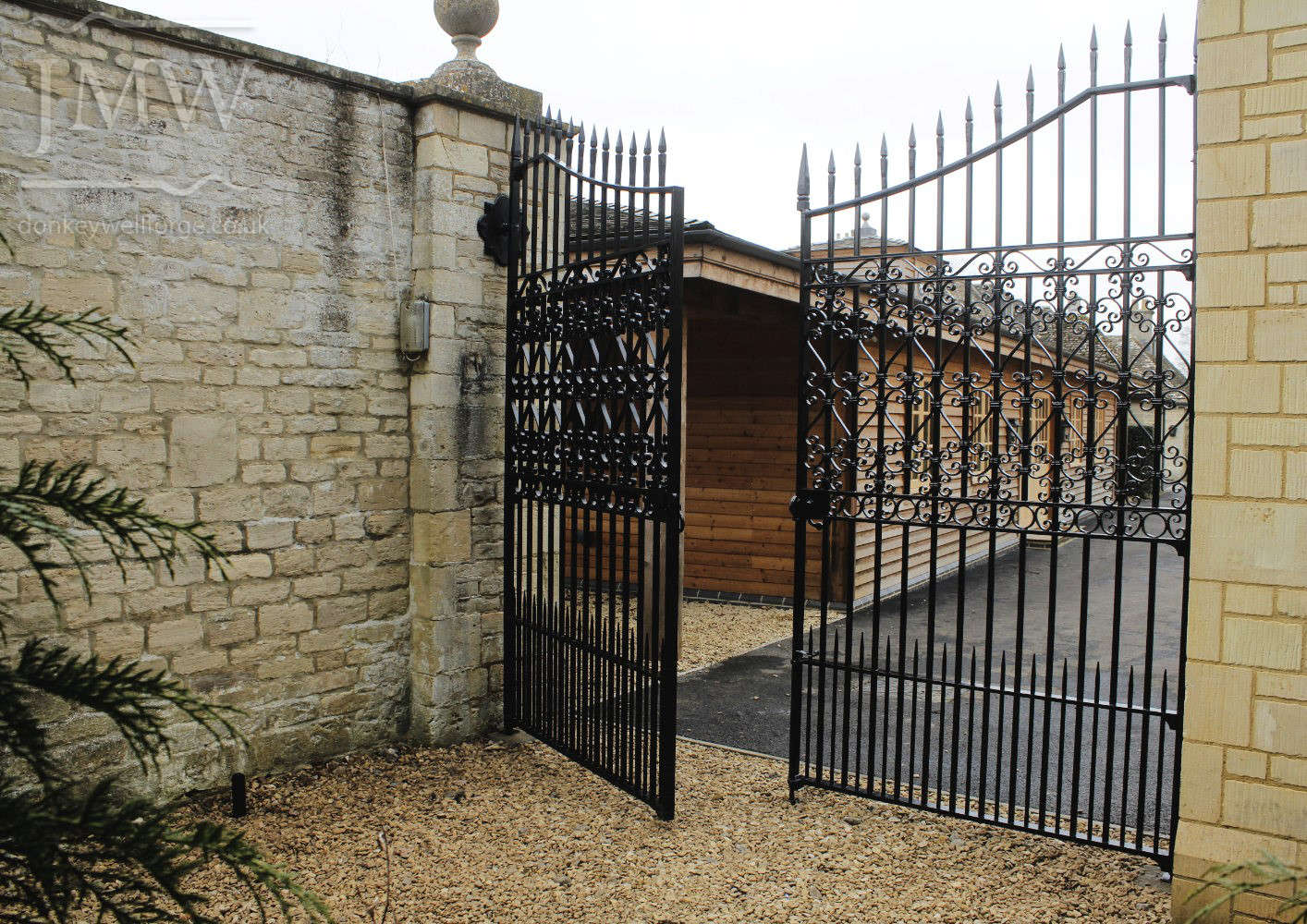 traditional-scrollwork-estate-gates