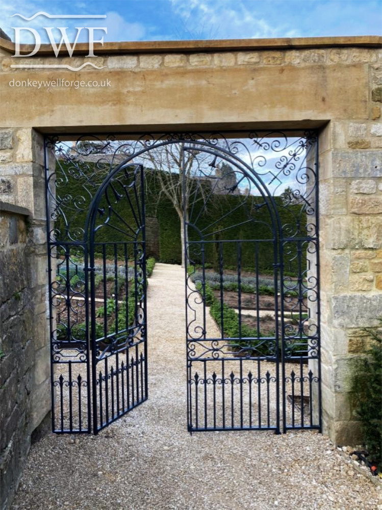 ornate-traditional-ironwork-forged-gates-donkeywell-forge-scrollwork