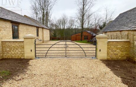riveting-traditional-forged-driveway-estate-gates-tennoned-swellings